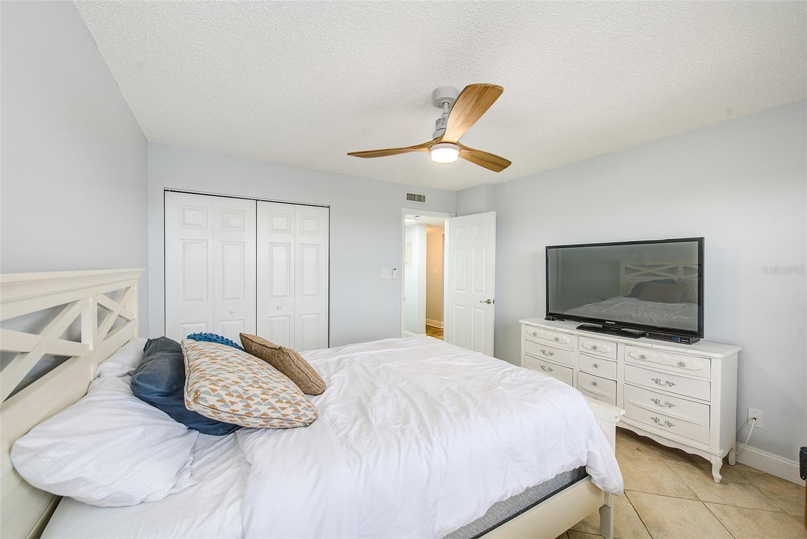 Image 31 of 45 For 5400 Park Street N 505