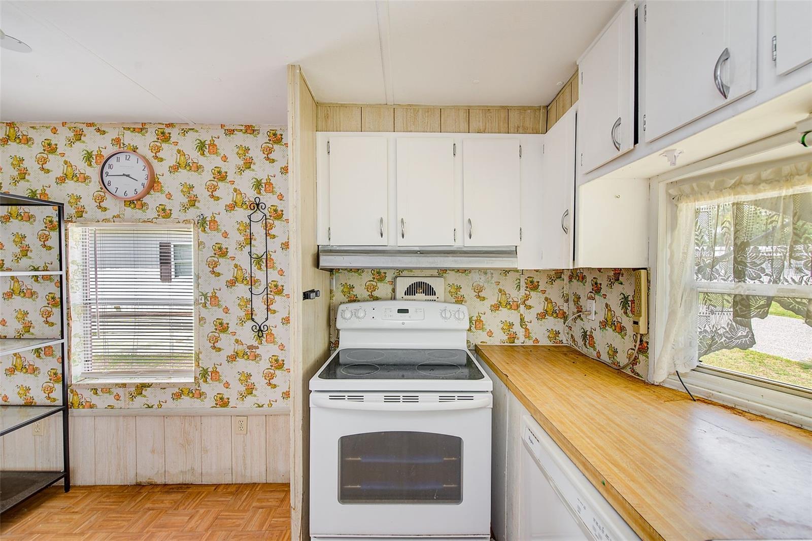 Image 12 of 30 For 4551 Orange Blossom Drive