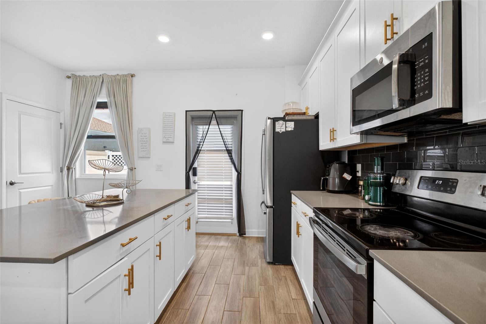 Image 12 of 32 For 3025 Ella Way