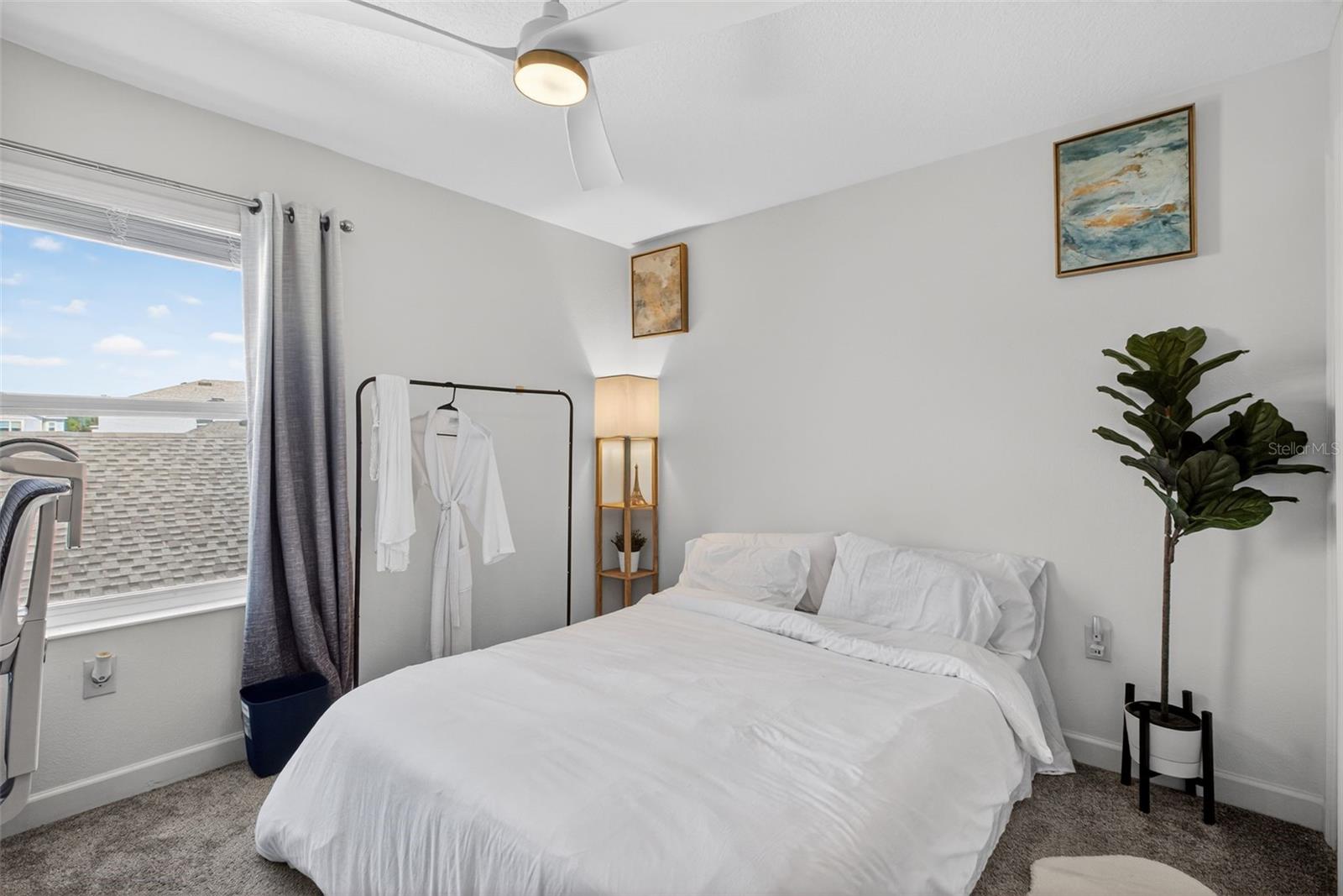 Image 19 of 32 For 3025 Ella Way