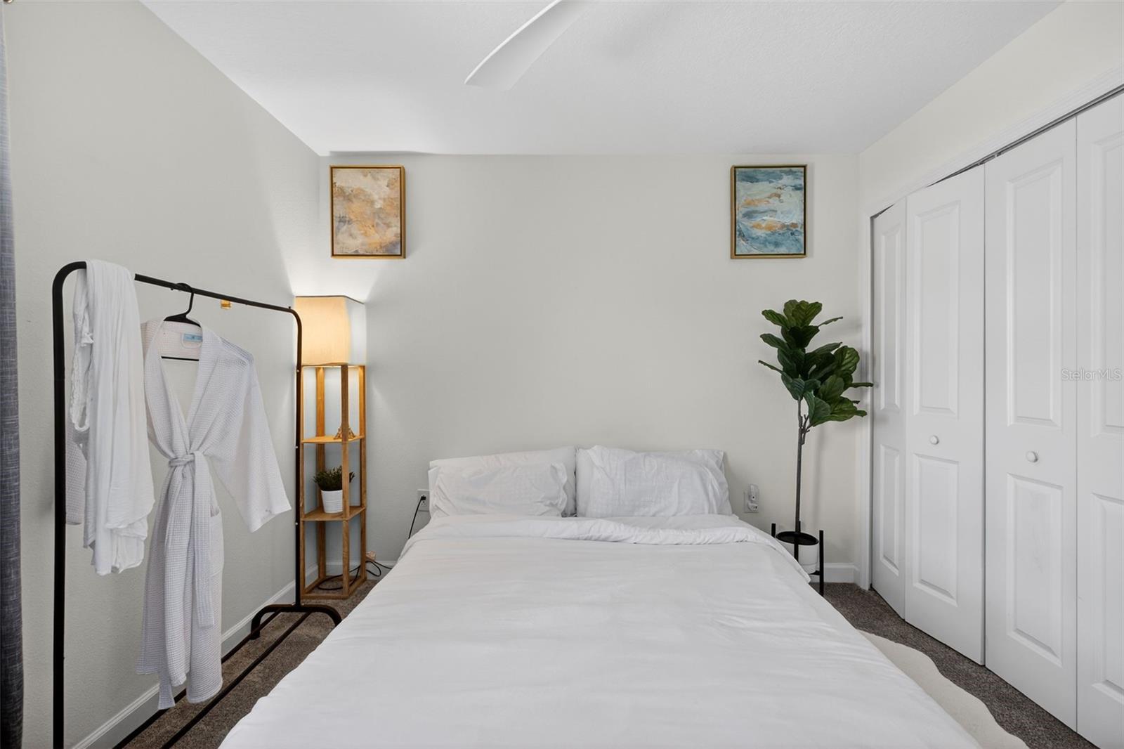 Image 20 of 32 For 3025 Ella Way