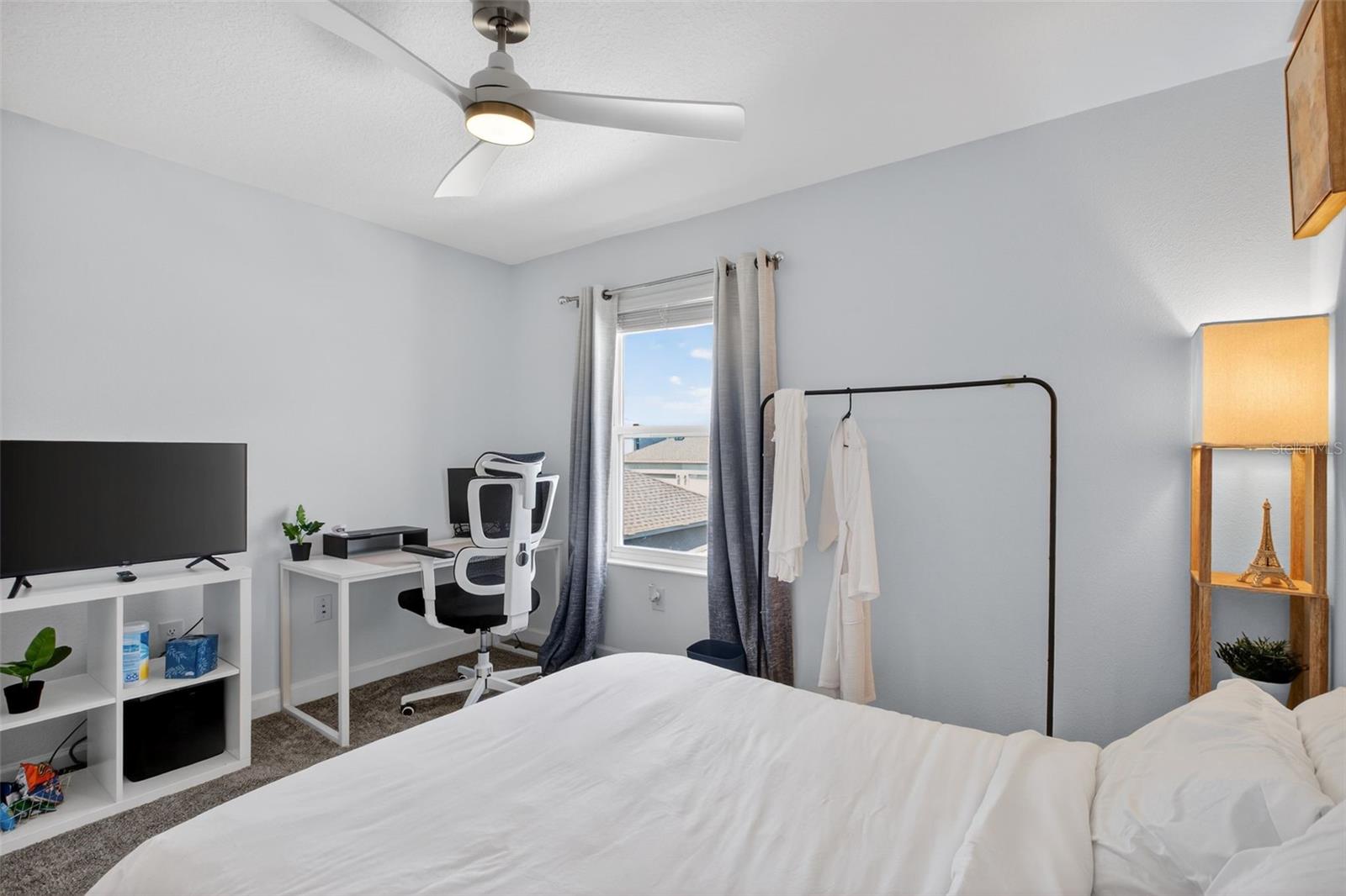 Image 21 of 32 For 3025 Ella Way