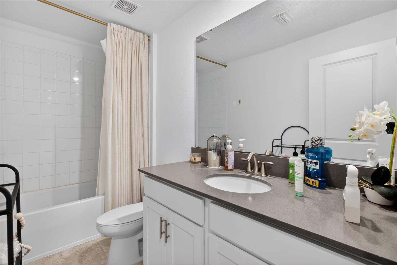 Image 23 of 32 For 3025 Ella Way