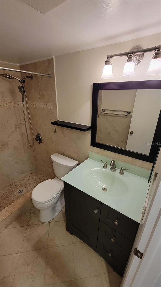 Image 8 of 16 For 4607 Fig Street 203