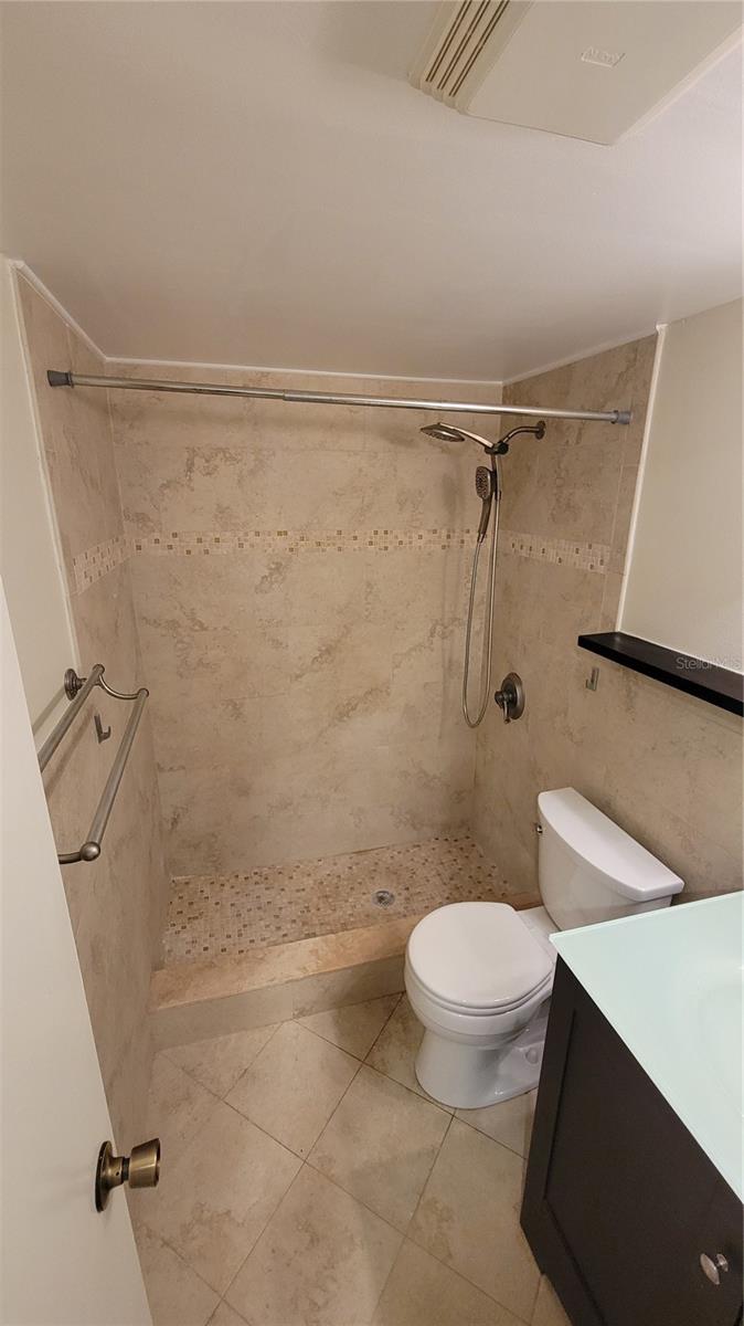 Image 9 of 16 For 4607 Fig Street 203