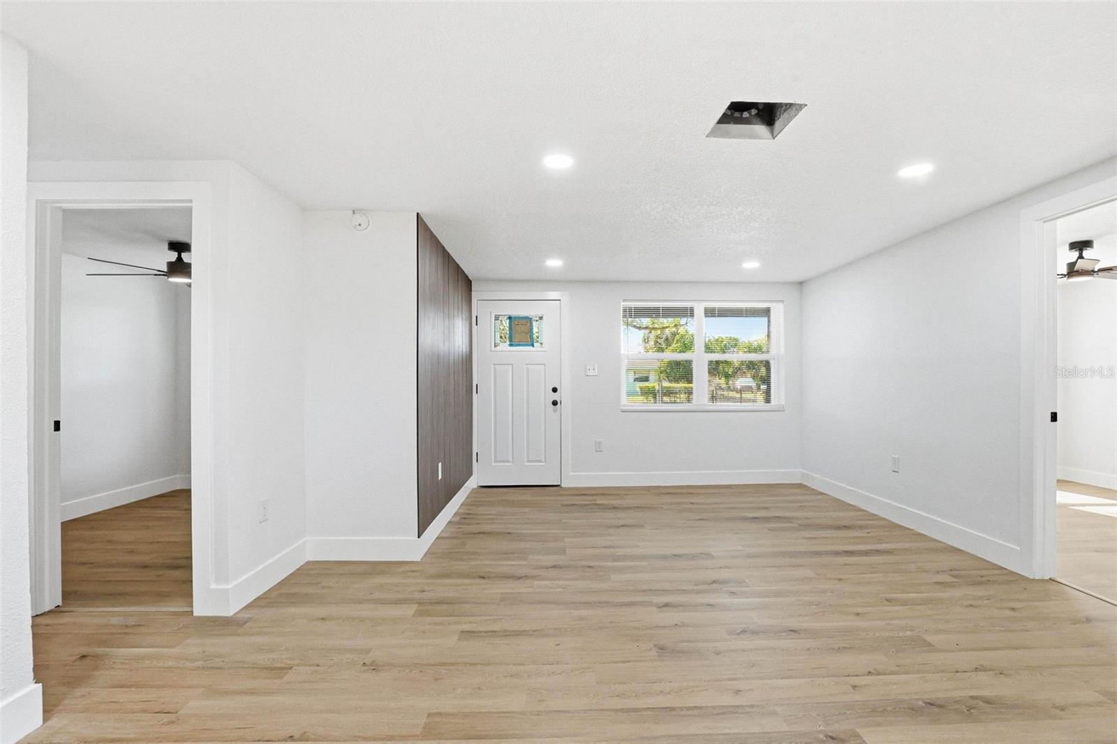 Image 10 of 38 For 3207 Dodge Street