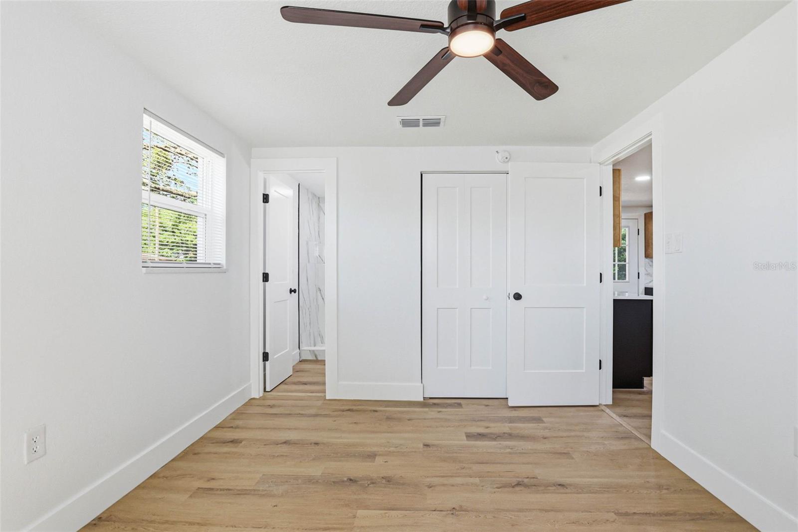 Image 14 of 38 For 3207 Dodge Street