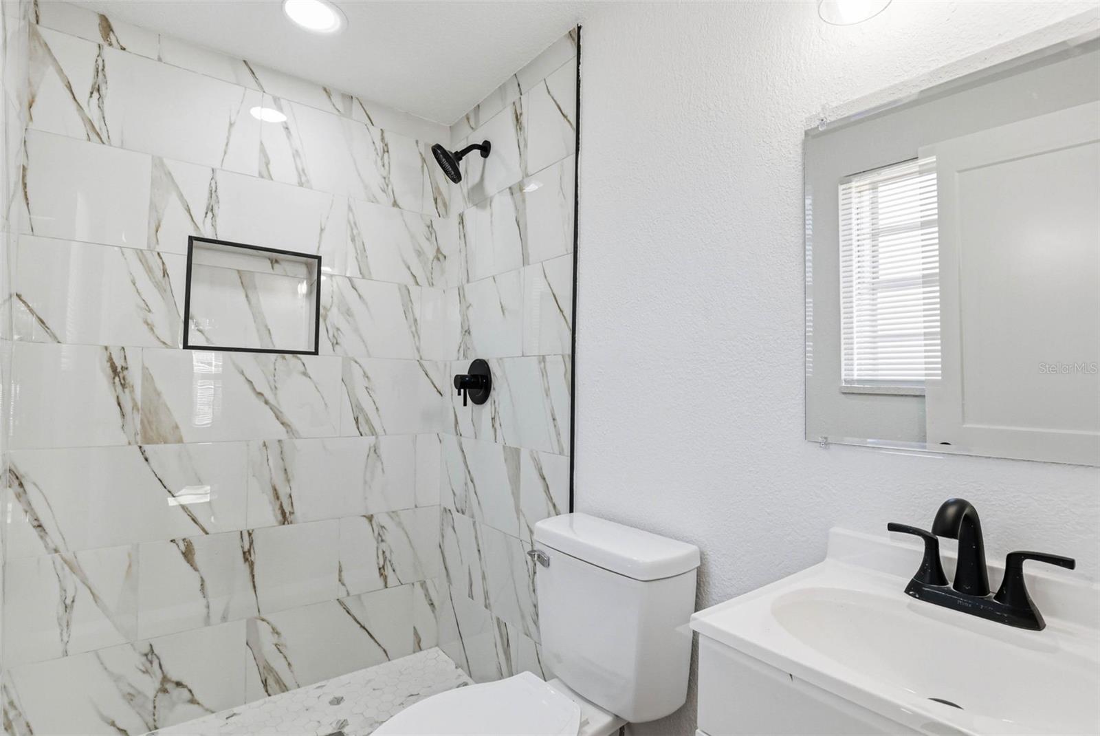 Image 15 of 38 For 3207 Dodge Street