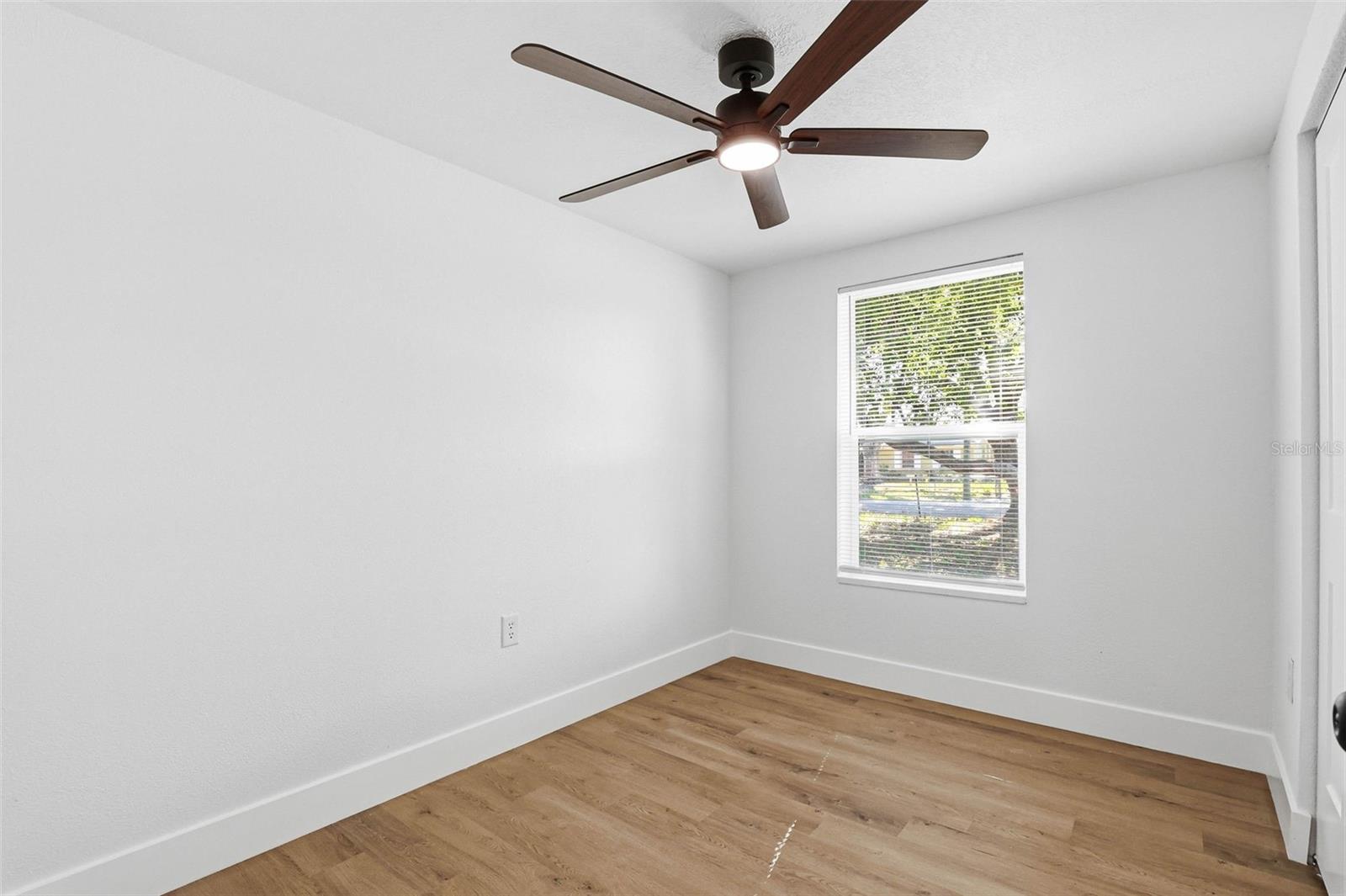 Image 17 of 38 For 3207 Dodge Street