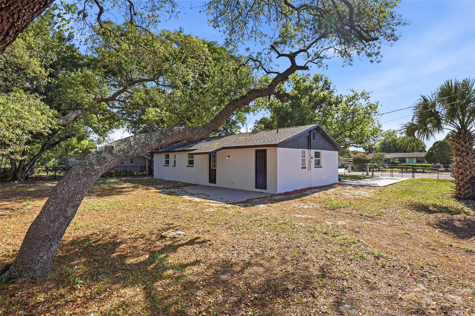 Image 29 of 38 For 3207 Dodge Street