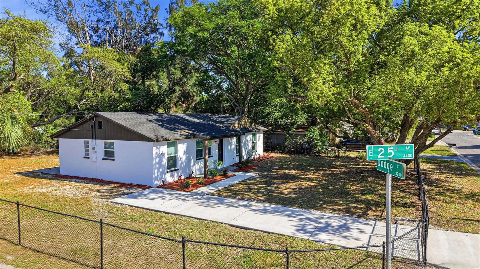 Image 31 of 38 For 3207 Dodge Street