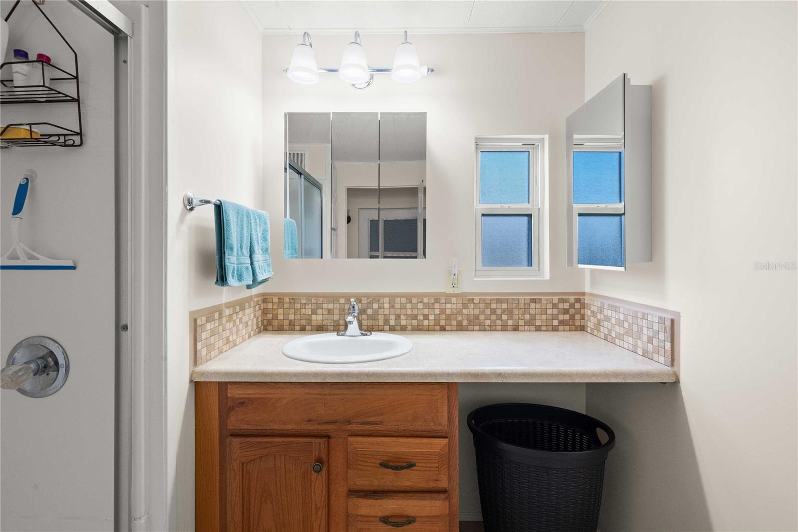 Image 13 of 33 For 5347 Betty Street