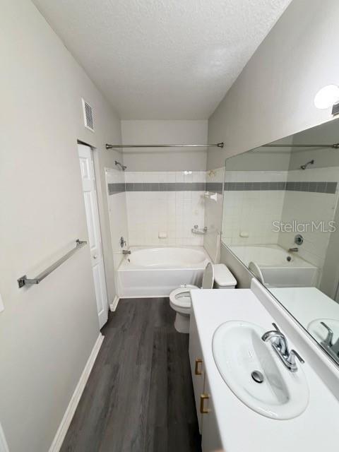 Image 4 of 8 For 5620 Pinnacle Heights Circle 202