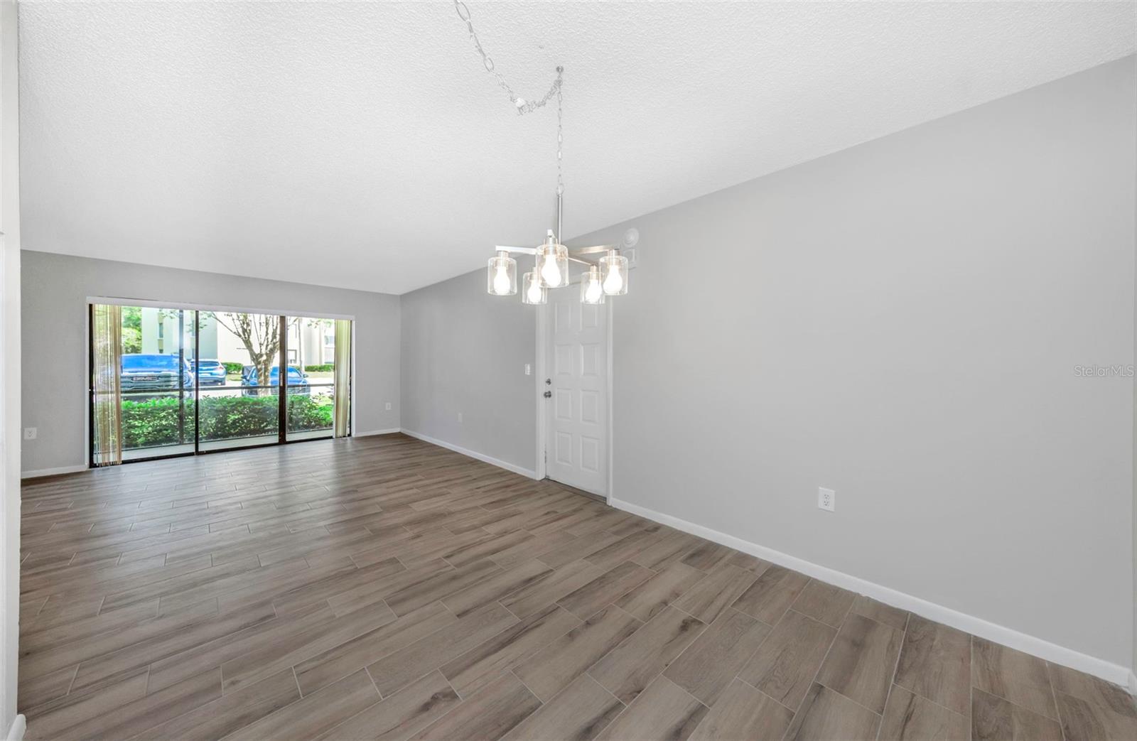 Image 17 of 52 For 3166 Lake Pine Way S H1