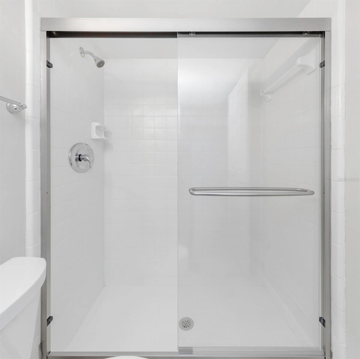 Image 23 of 52 For 3166 Lake Pine Way S H1