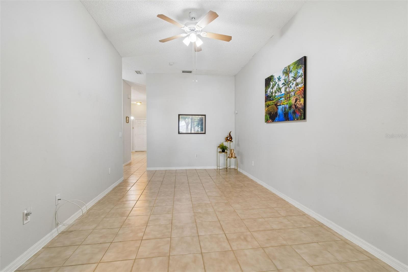 Image 25 of 61 For 1050 Starkey Rd  207