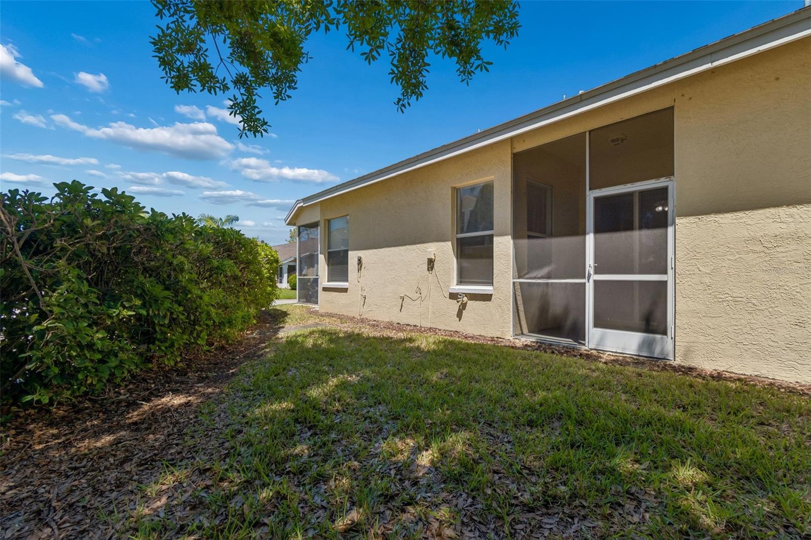 Image 37 of 61 For 1050 Starkey Rd  207