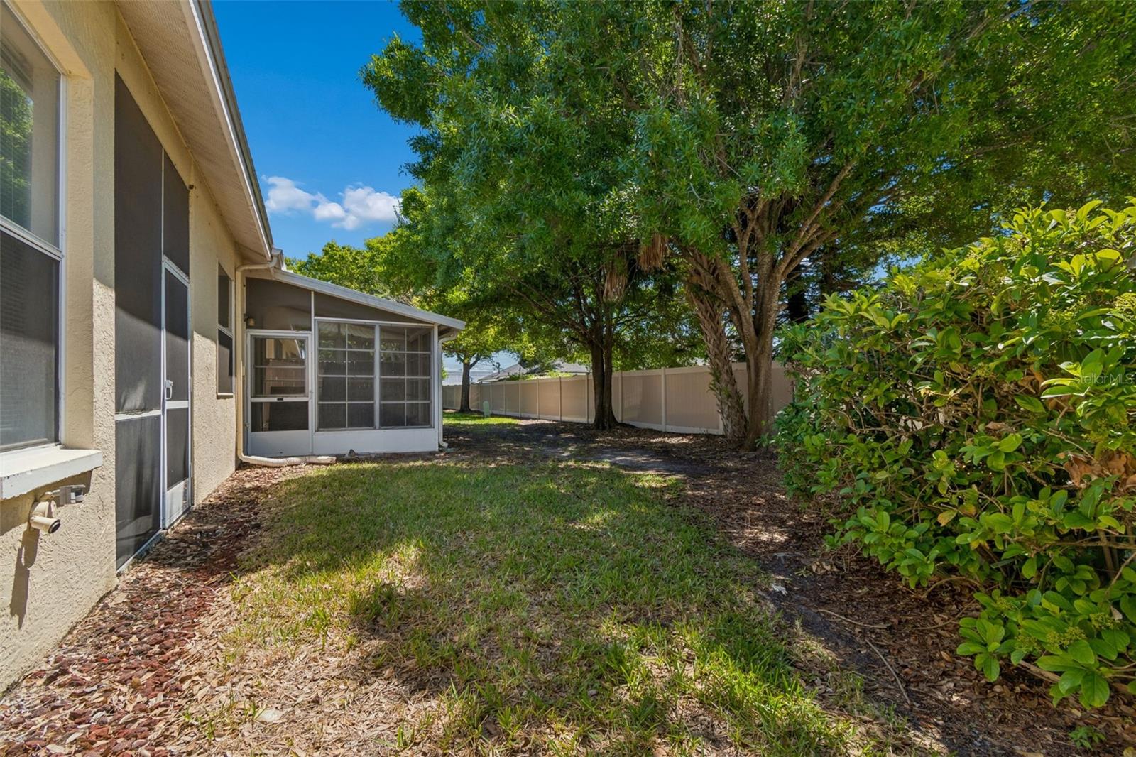 Image 39 of 61 For 1050 Starkey Rd  207