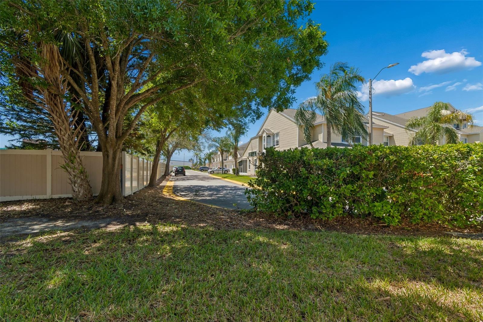 Image 40 of 61 For 1050 Starkey Rd  207