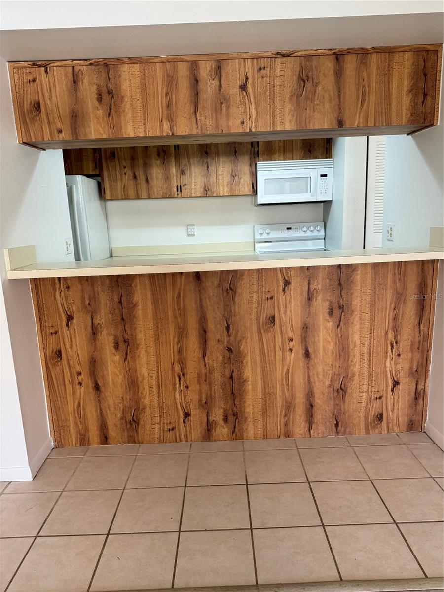 Image 10 of 19 For 13608 Village Drive 8203