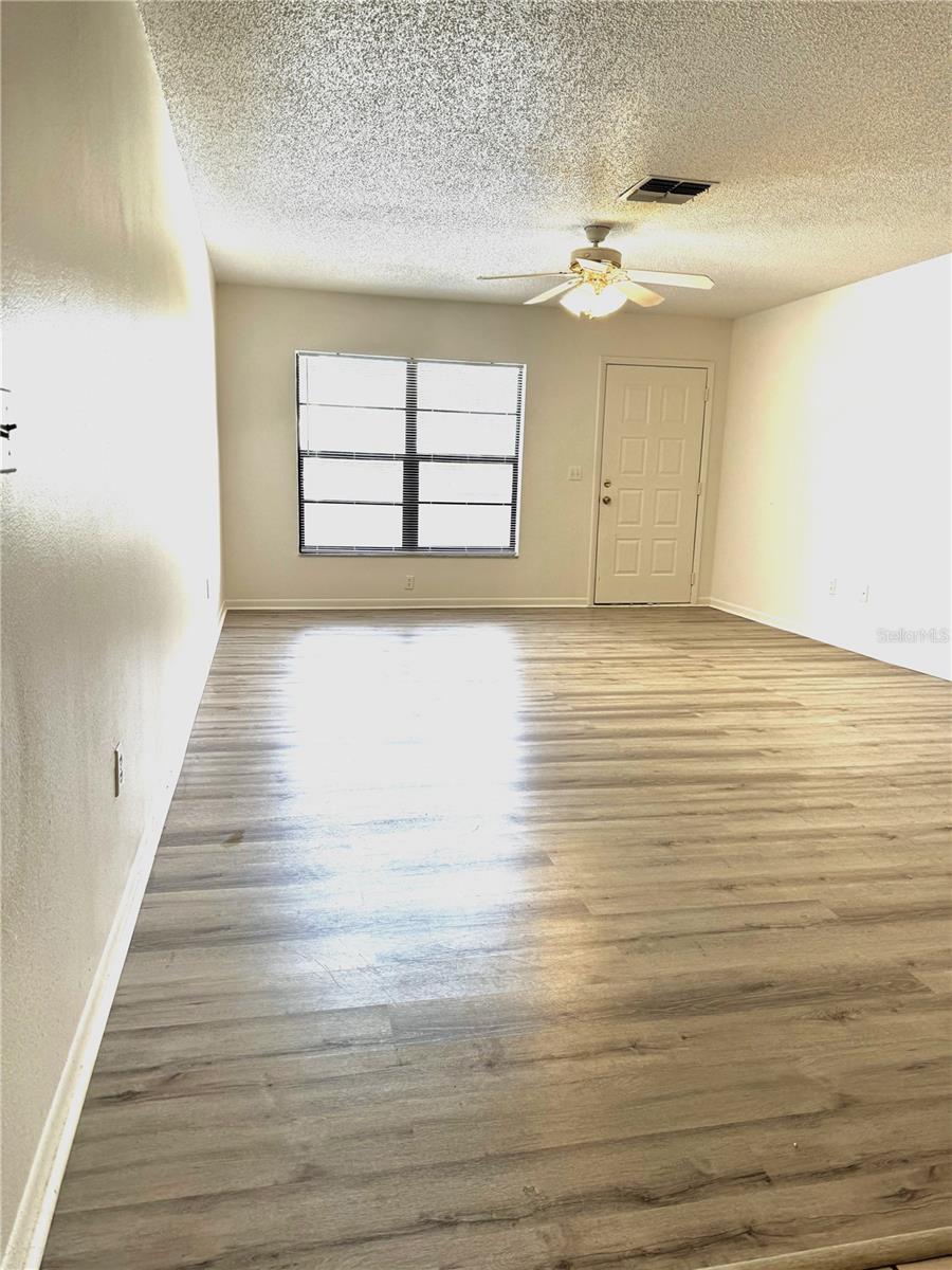 Image 4 of 19 For 13608 Village Drive 8203