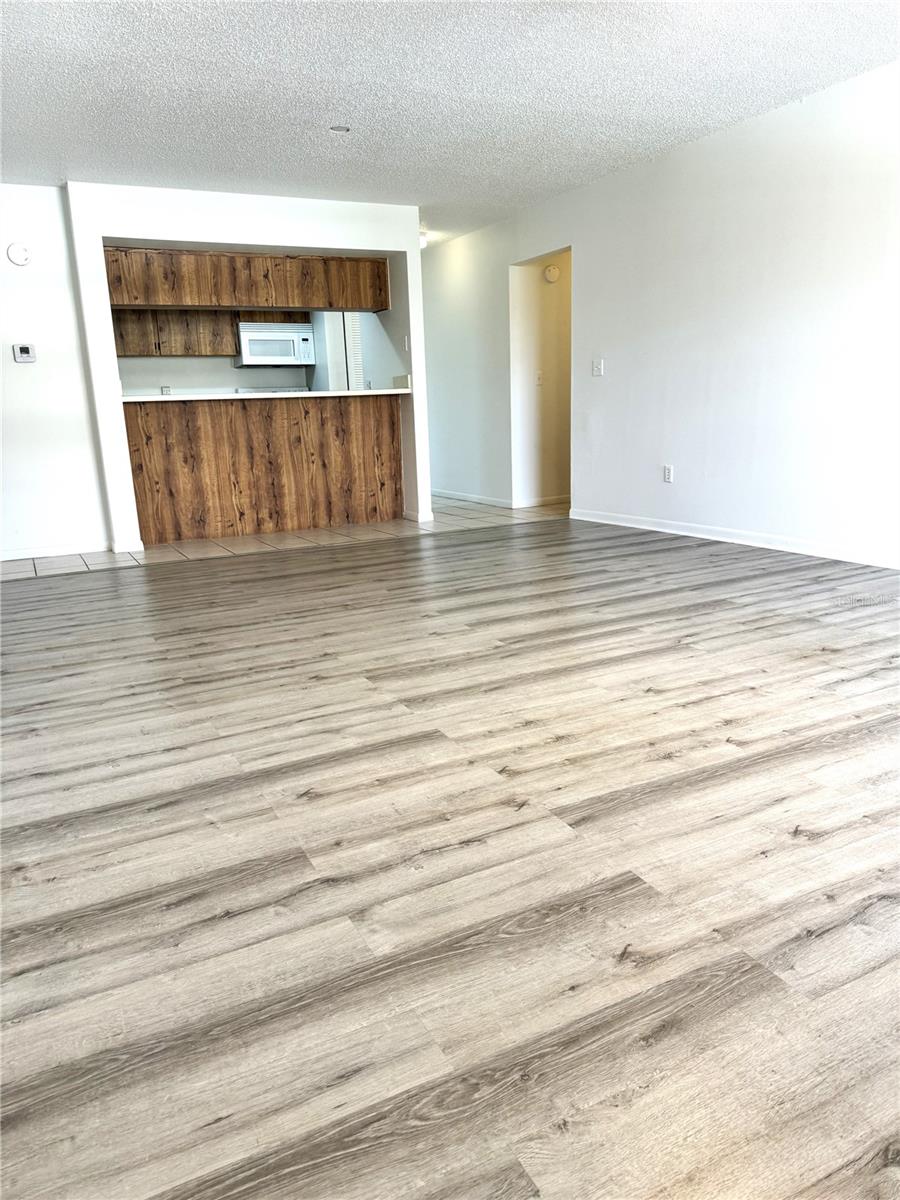 Image 6 of 19 For 13608 Village Drive 8203