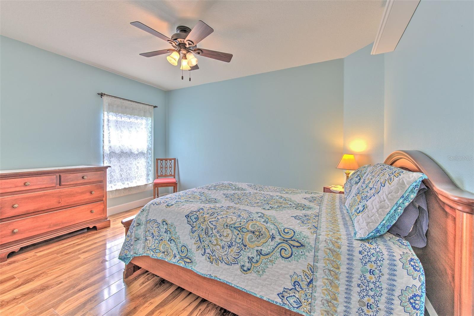 Listing photo id 12 for 2626 Brookville Drive