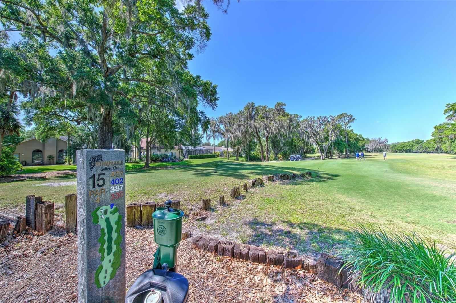 Listing photo id 20 for 2626 Brookville Drive