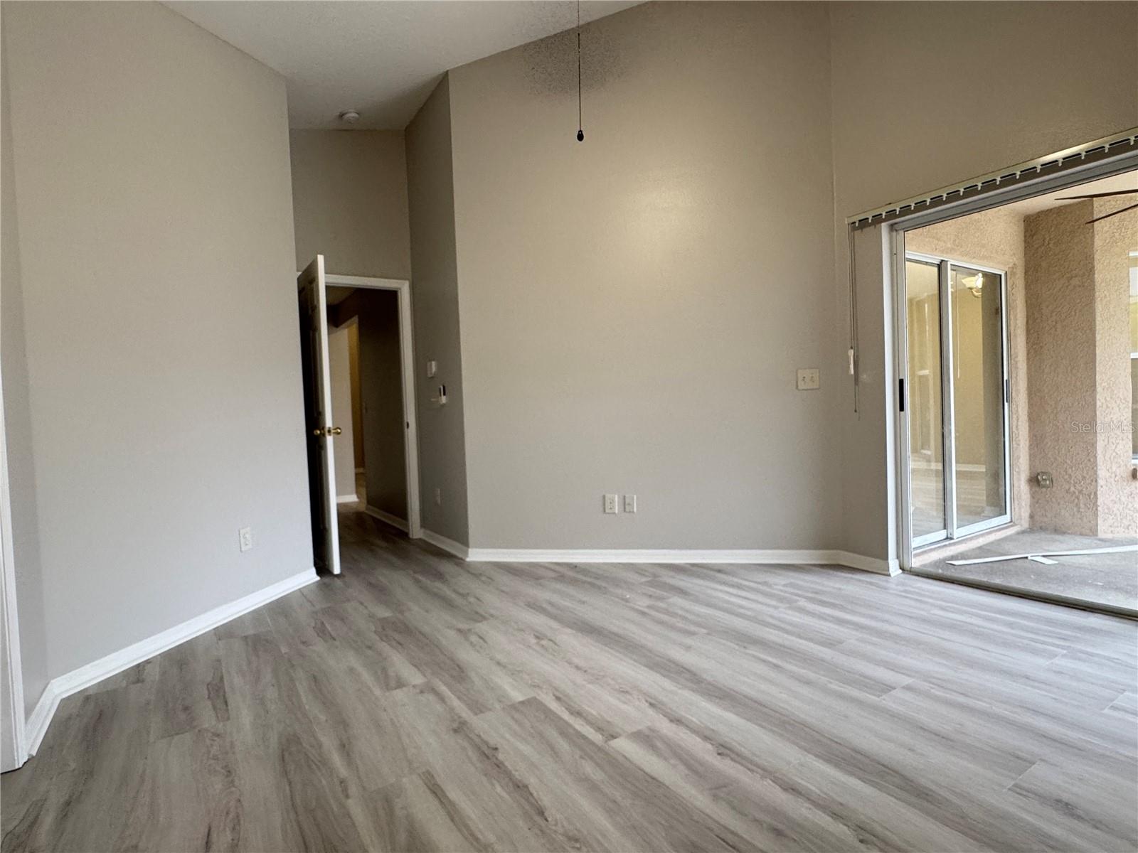 Image 14 of 29 For 27618 Sky Lake Circle