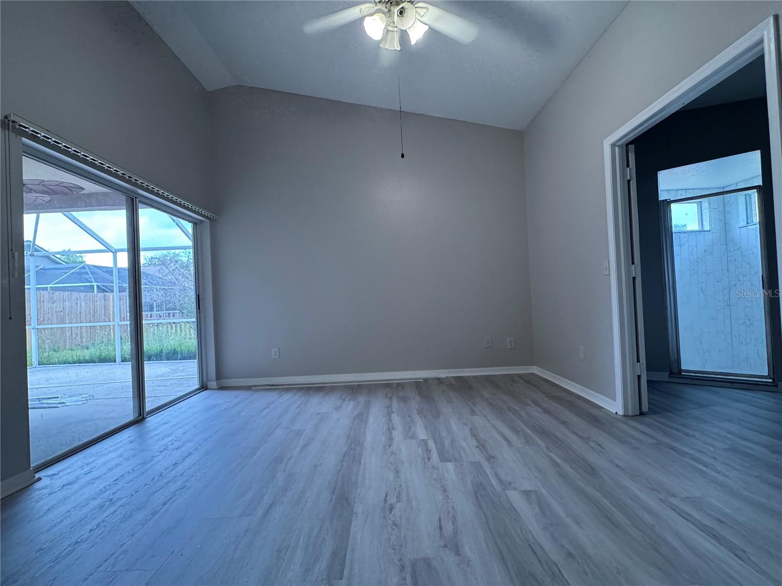 Image 21 of 29 For 27618 Sky Lake Circle