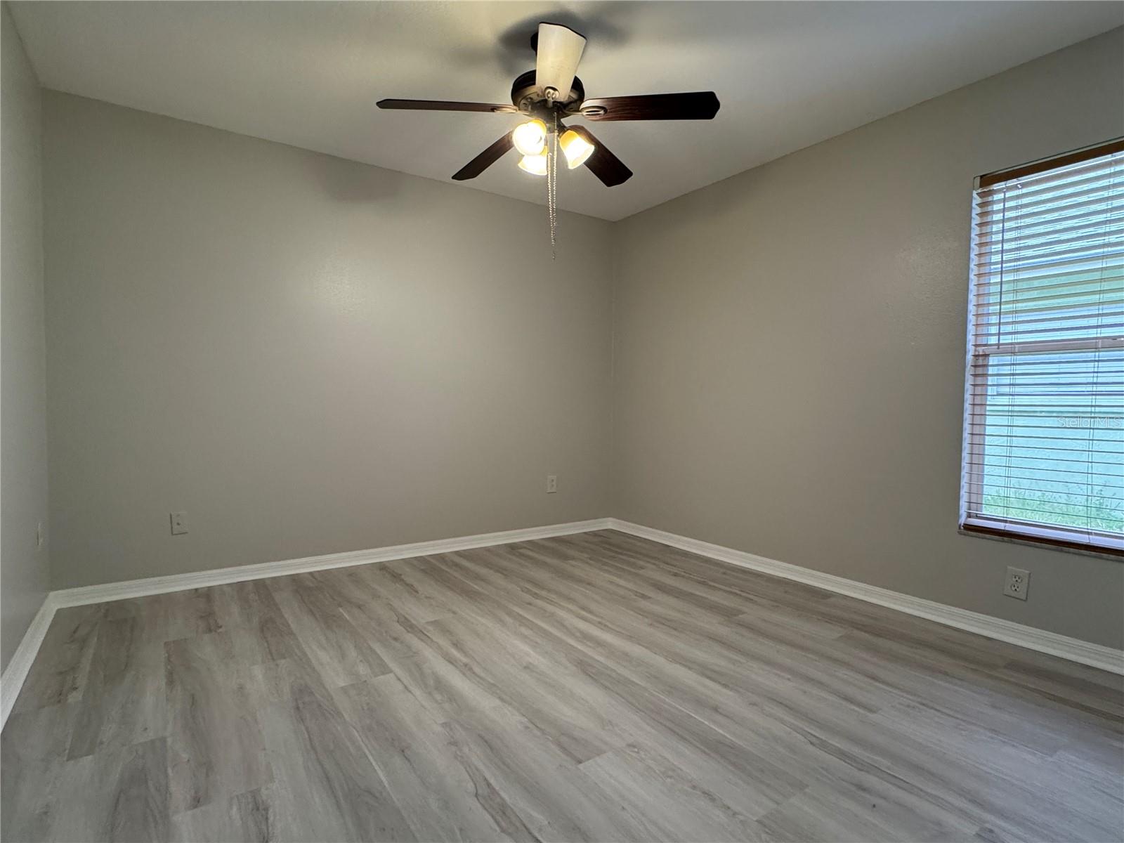 Image 23 of 29 For 27618 Sky Lake Circle