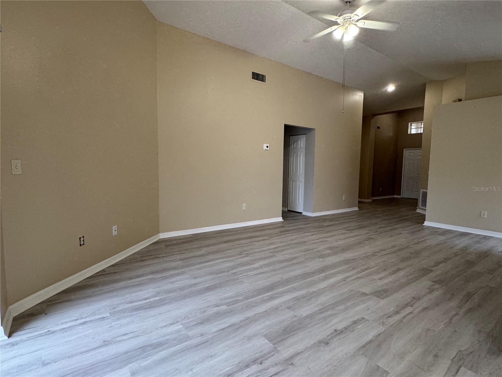 Image 4 of 29 For 27618 Sky Lake Circle