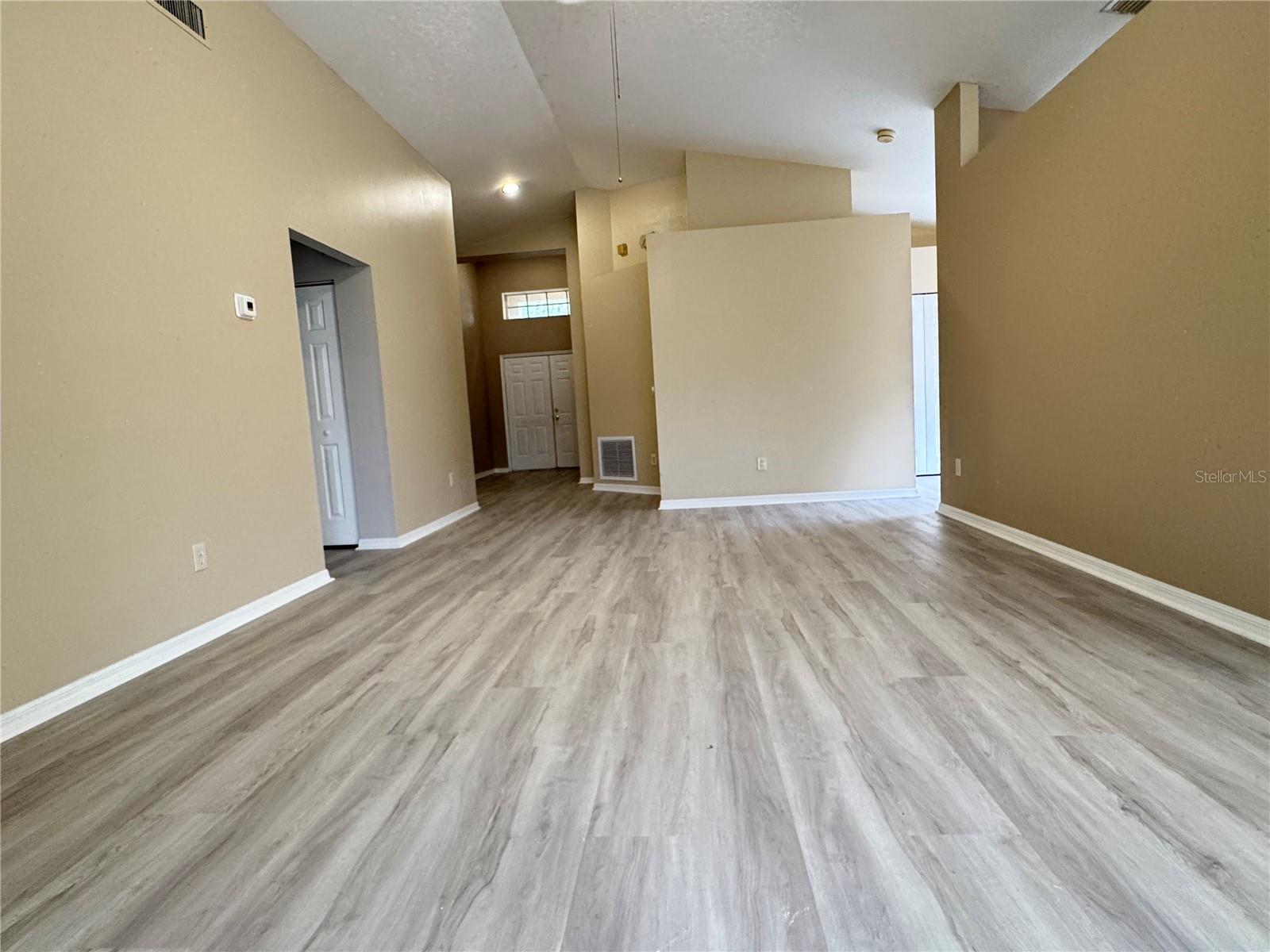 Image 5 of 29 For 27618 Sky Lake Circle