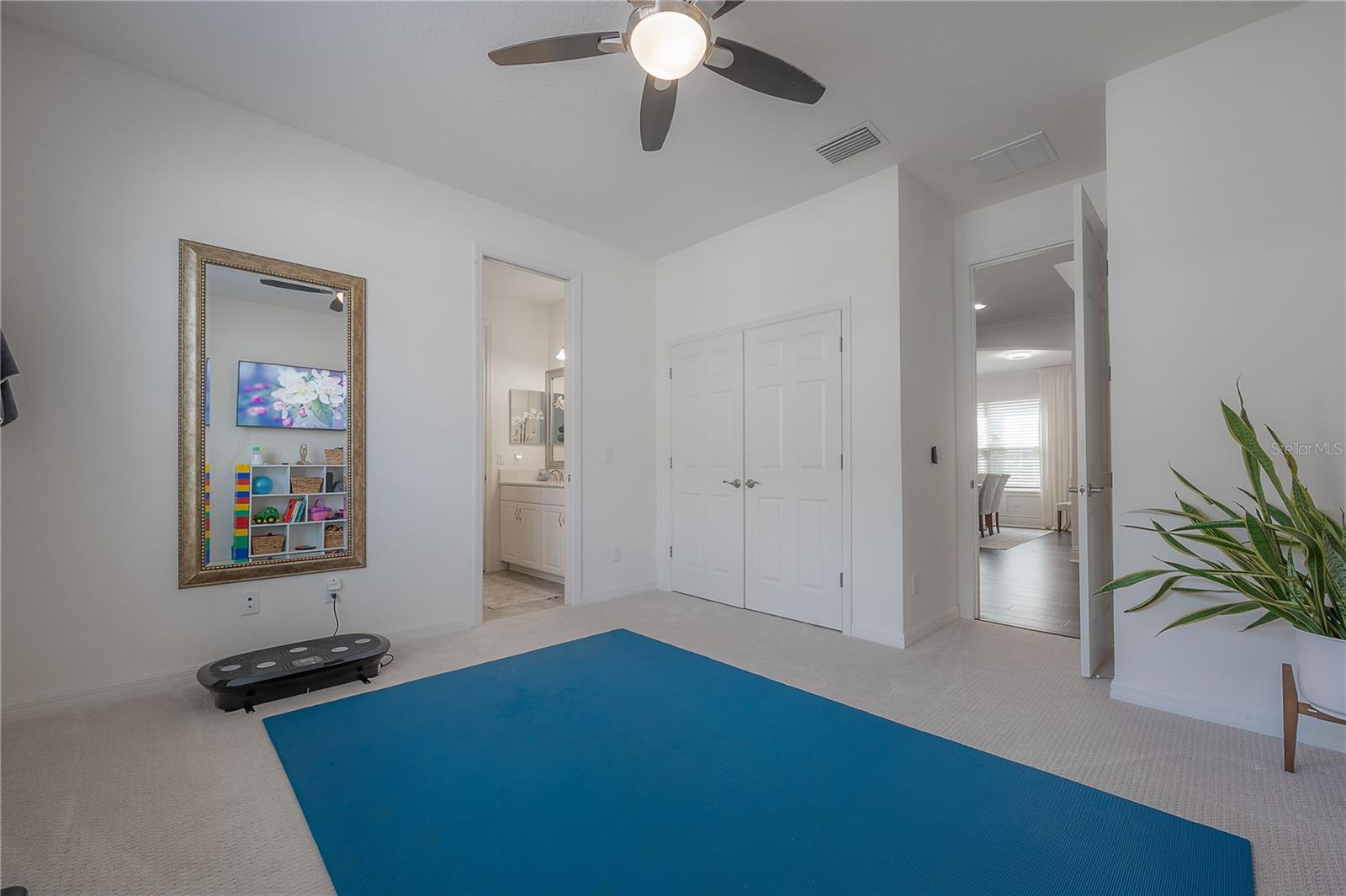 Image 38 of 76 For 8009 Clementine Lane