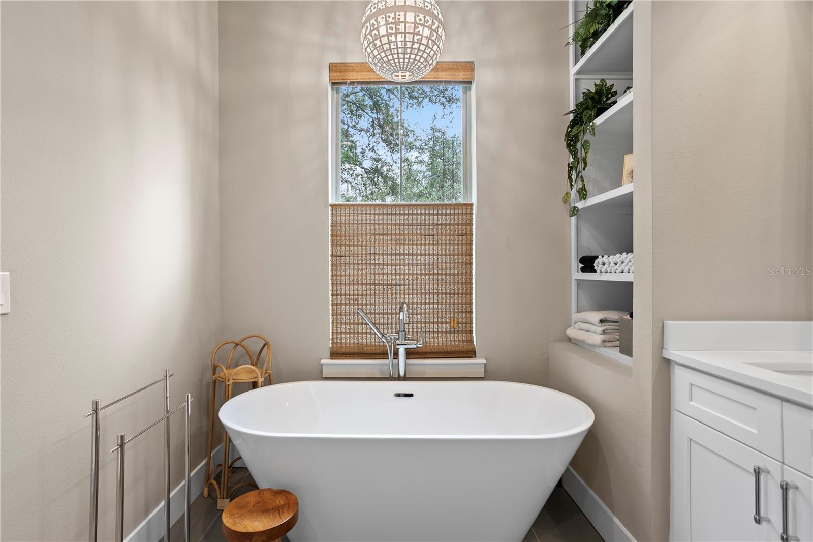 Image 30 of 48 For 1109 18th Avenue N