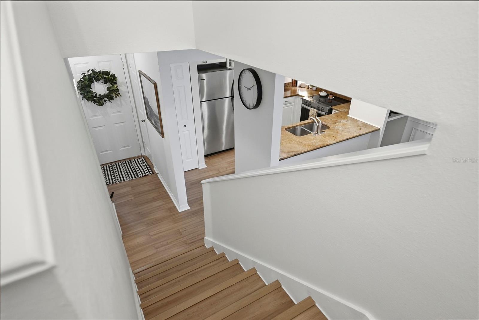 Image 13 of 36 For 606 Glen Avenue 11