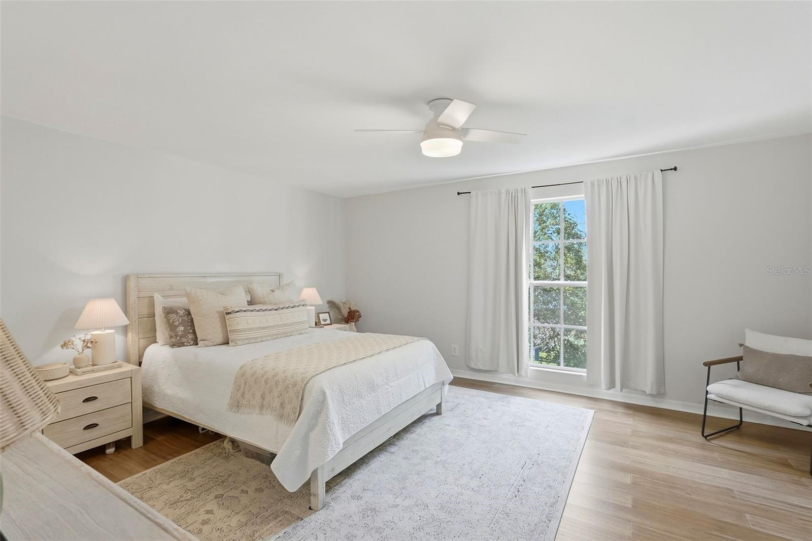 Image 14 of 36 For 606 Glen Avenue 11