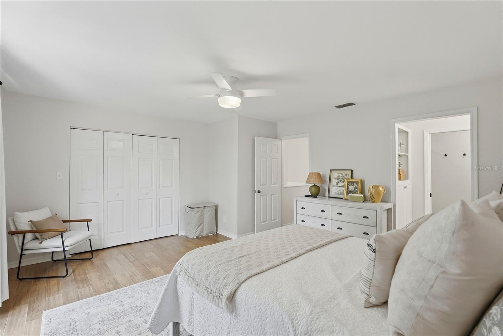 Image 15 of 36 For 606 Glen Avenue 11