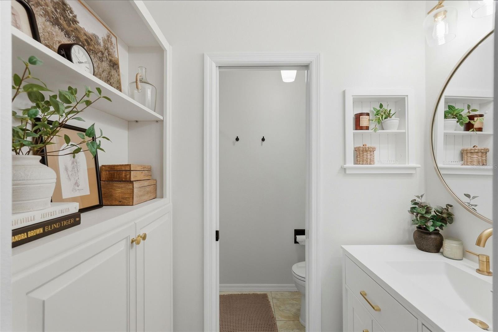 Image 17 of 36 For 606 Glen Avenue 11