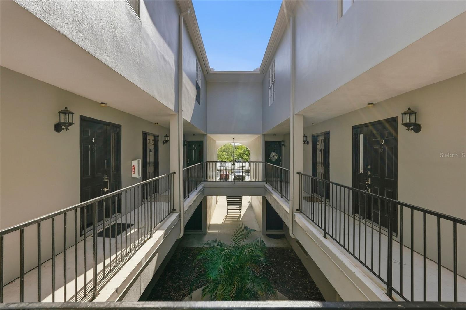 Image 25 of 36 For 606 Glen Avenue 11