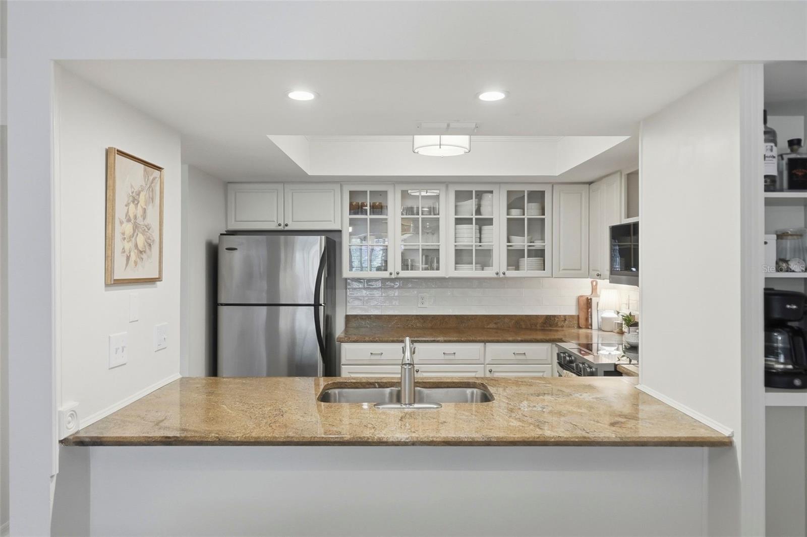 Image 7 of 36 For 606 Glen Avenue 11