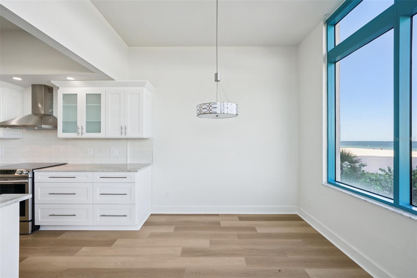 Image 15 of 50 For 1520 Gulf Boulevard 202