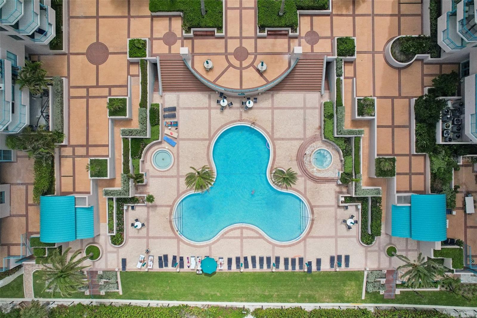 Image 4 of 50 For 1520 Gulf Boulevard 202