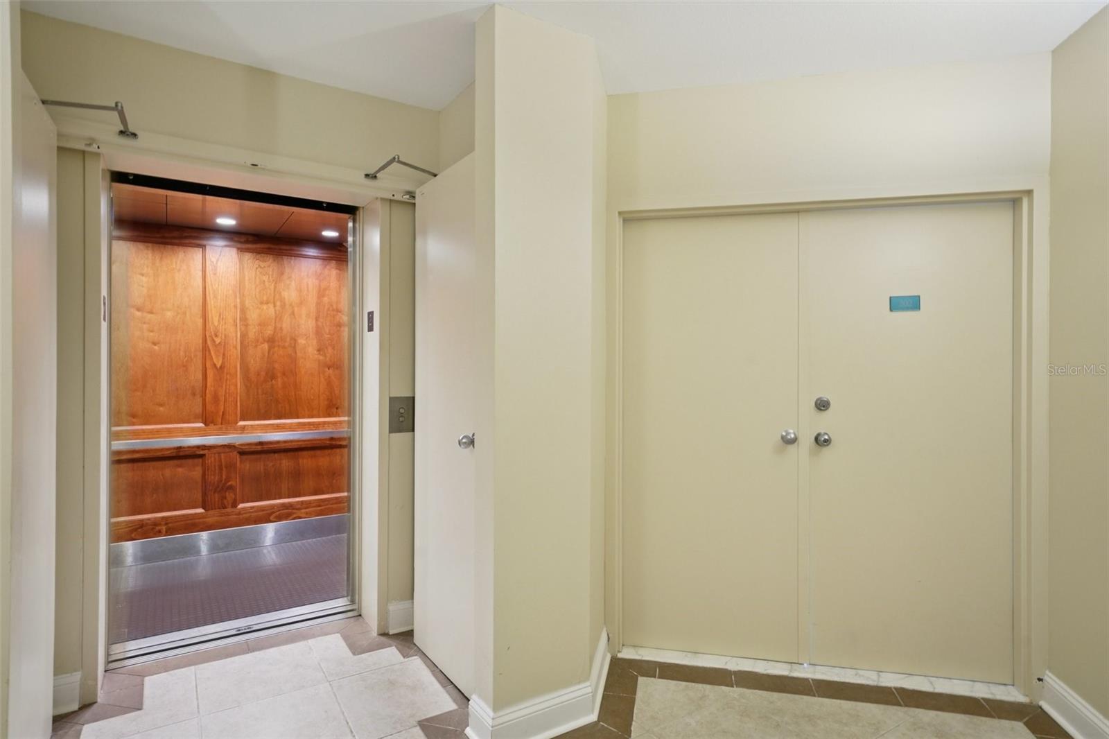 Image 45 of 50 For 1520 Gulf Boulevard 202