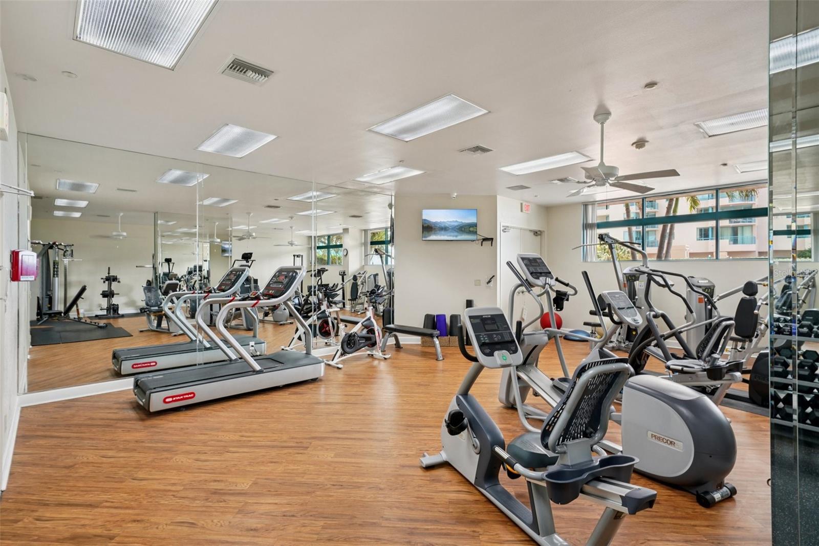 Image 47 of 50 For 1520 Gulf Boulevard 202