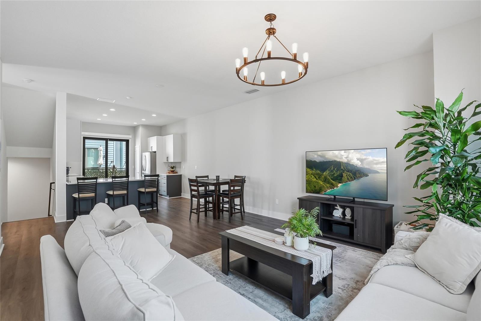 Image 3 of 34 For 4810 Mcelroy Avenue 17