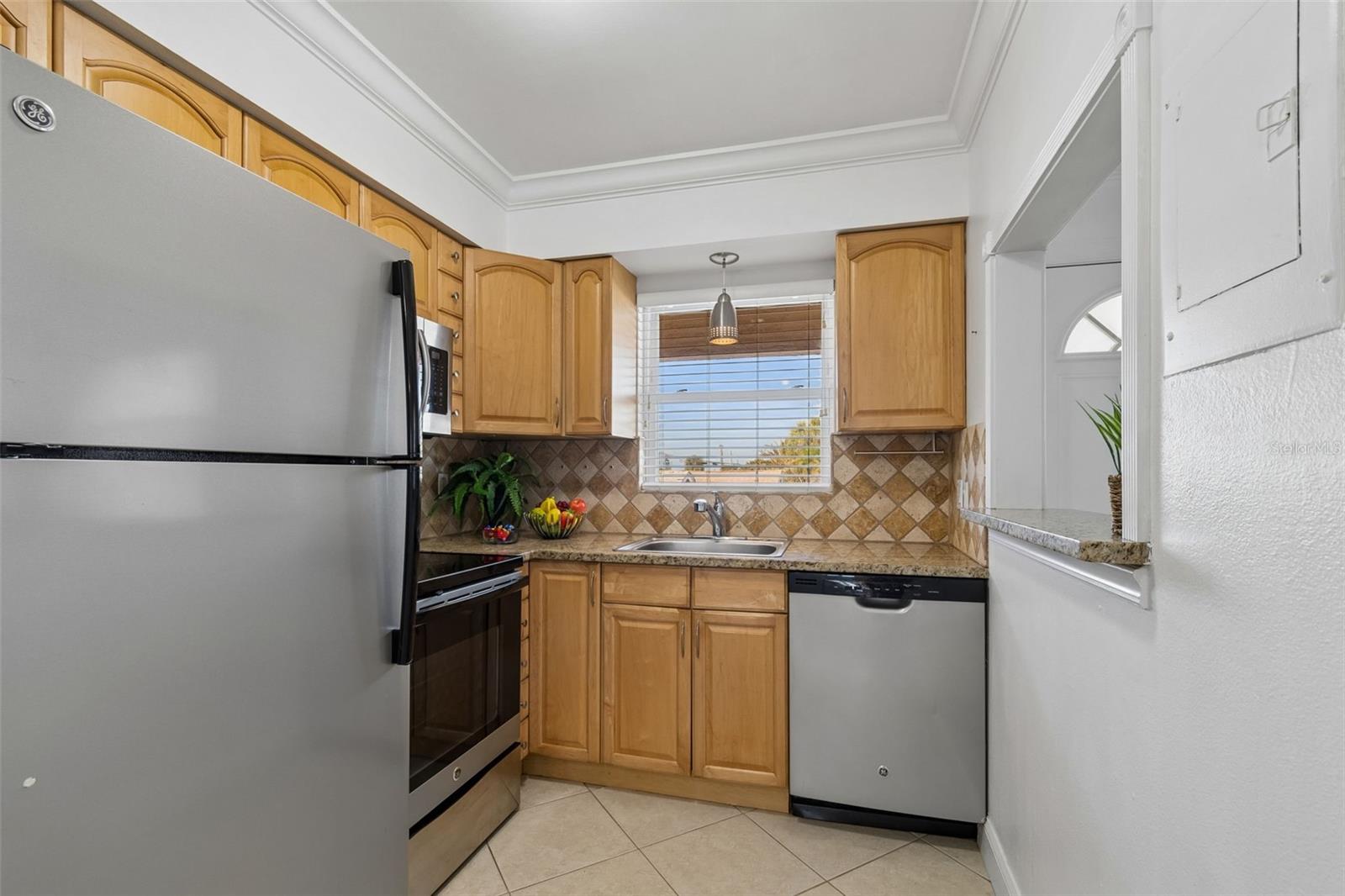 Image 16 of 53 For 525 73rd Ave  5