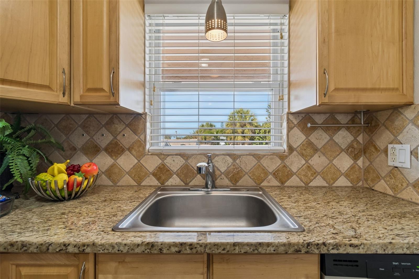 Image 18 of 53 For 525 73rd Ave  5