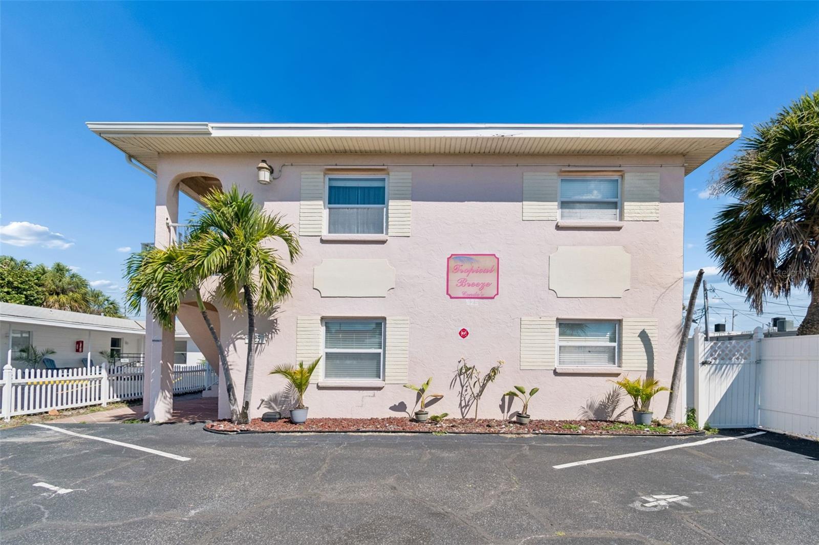 Image 6 of 53 For 525 73rd Ave  5