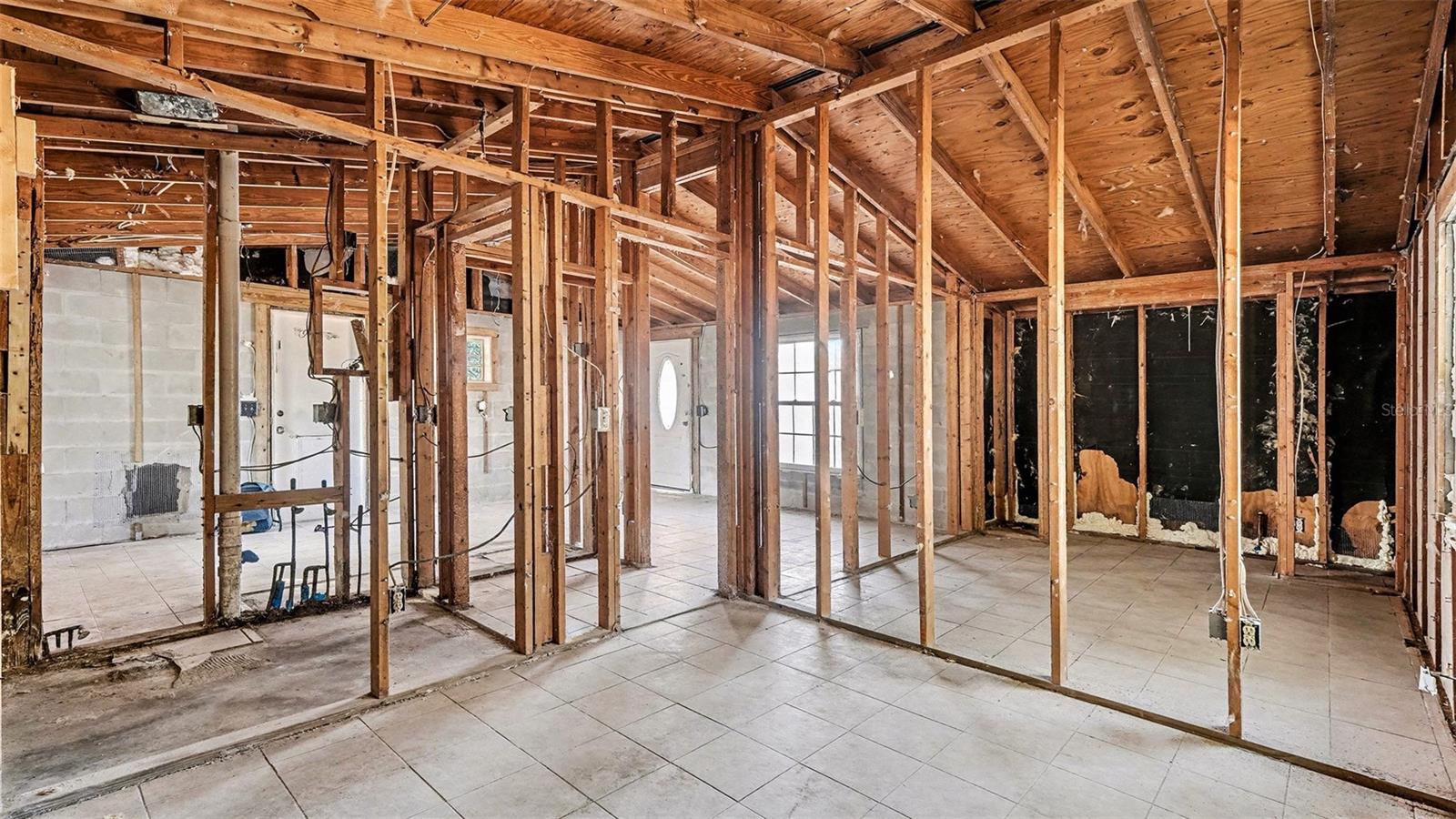 Image 10 of 27 For 3851 Sandpiper Terrace